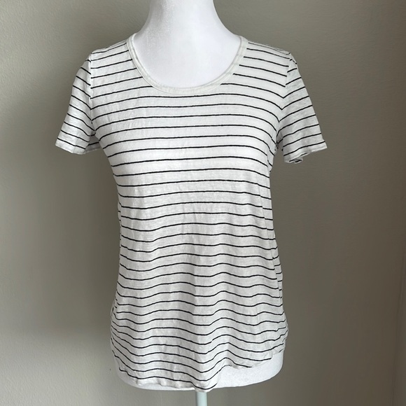 Eileen Fisher women’s white& black short sleeve top - Picture 1 of 6